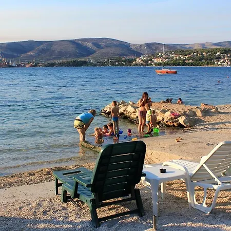 Family Friendly With A Swimming Pool Okrug Gornji, Ciovo - 16608 Apartmán *
