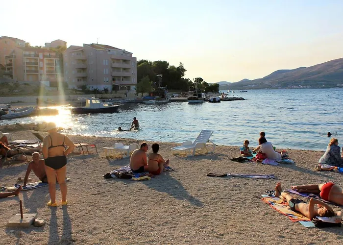 Family Friendly With A Swimming Pool Okrug Gornji, Ciovo - 16608