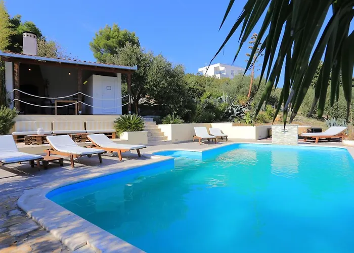 Family Friendly With A Swimming Pool Okrug Gornji, Ciovo - 16608 公寓