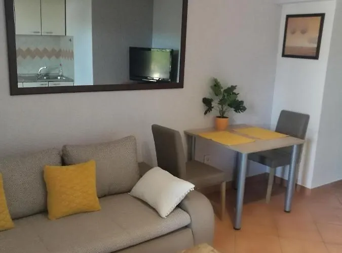 Family Friendly With A Swimming Pool Okrug Gornji, Ciovo - 16608 公寓