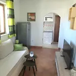 Family Friendly With A Swimming Pool Okrug Gornji, Ciovo - 16608 Lejlighed