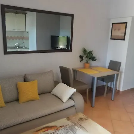 Family Friendly With A Swimming Pool Okrug Gornji, Ciovo - 16608 Appartement